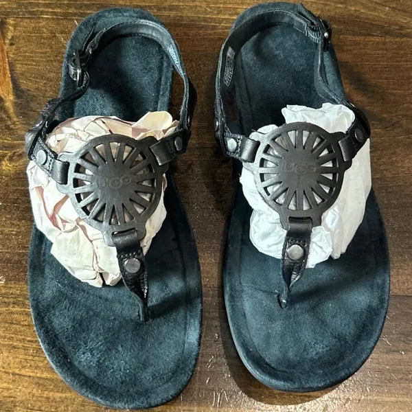 UGG Ayden Thong Sandals 7 Black Suede Leather Medallion Slingback Boho Summer - Image 4