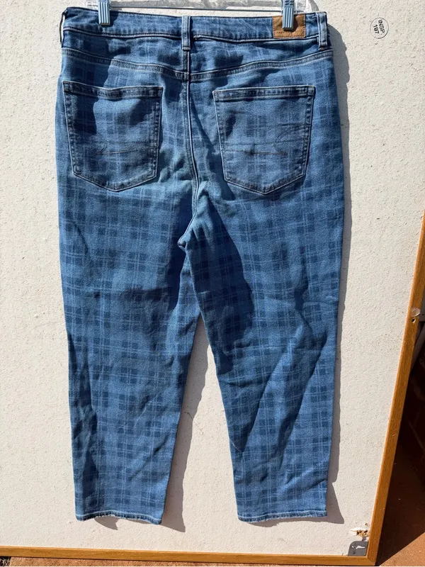 American Eagle Mom Straight Jeans Women 12 Short Blue Plaid Stretch - Image 4