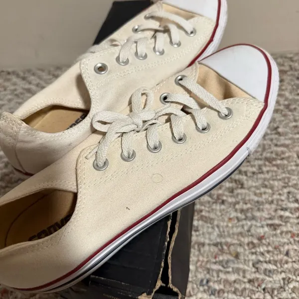 Converse Chuck Taylor All Star Off White Natural Beige Canvas- Size 9.5 Women’s - Image 4