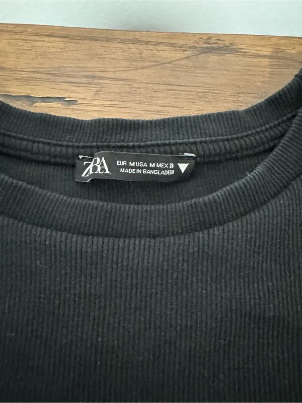 Zara Black Ribbed Tee with Layered Ruffle Sleeves - Image 3