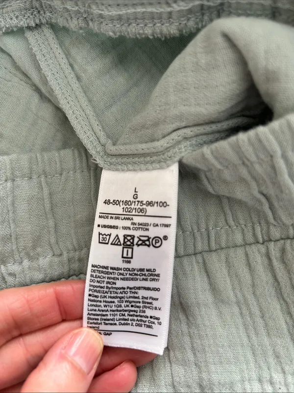 Gap gauze, cotton pull on elastic waist casual beach shorts L - Image 4