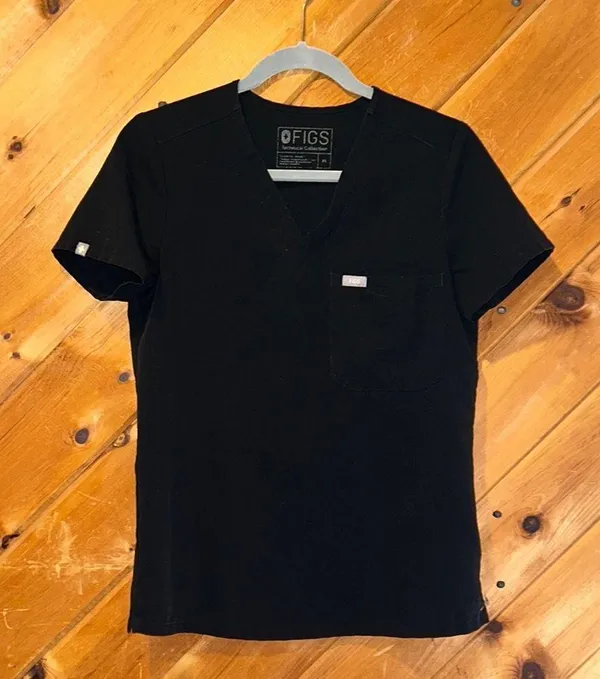 Figs Catarina One-Pocket Scrub Top in black - Image 6