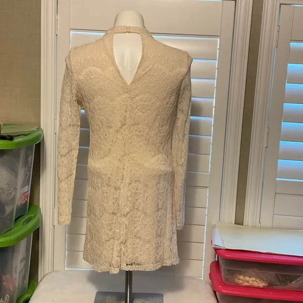 Forever 21 Cream Lace Long Sleeve Dress - Image 7