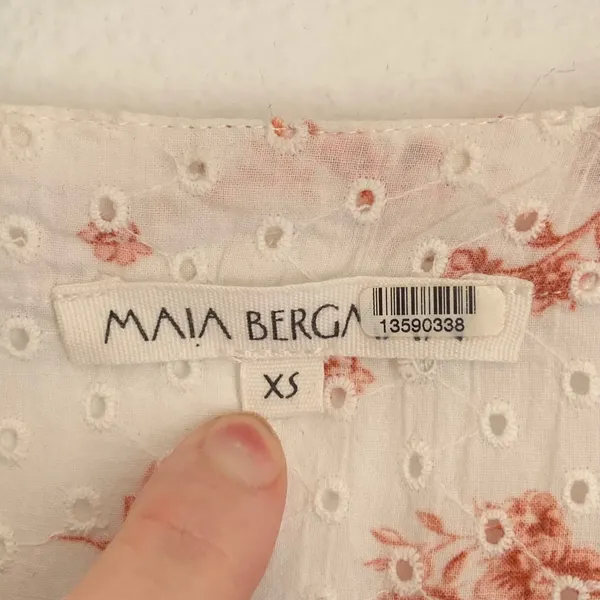Maia Bergman Floral Ines Pink Floral Mini Wrap Dress‎ in White - Image 7