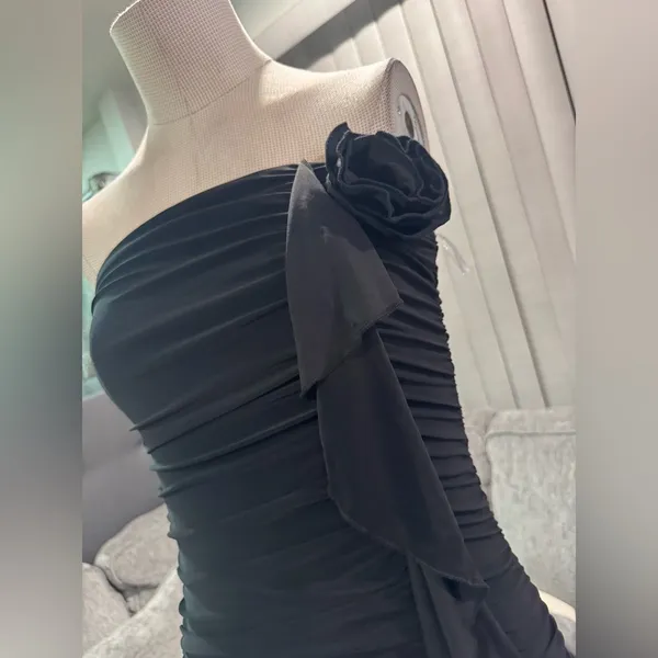 🌸AMTIOUS elegant strapless ruched dress ✨ Black Size M - Image 8