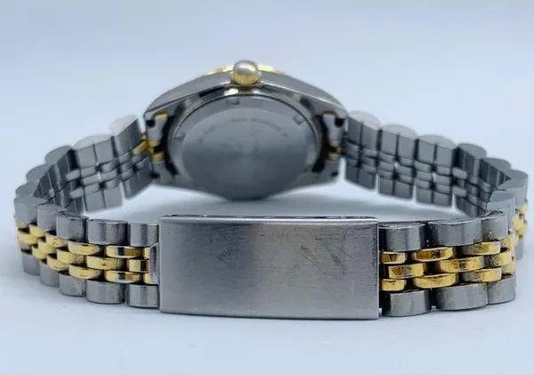 Affinity women 26mm two tone gold dial watch up to 8" new battery - Image 4