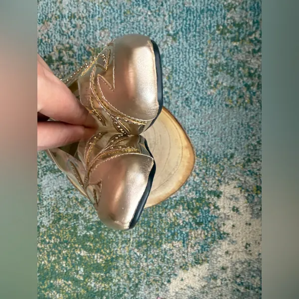 Vintage 90s Amanda clear gold floral formal bridal shoes, size 8 - Image 12