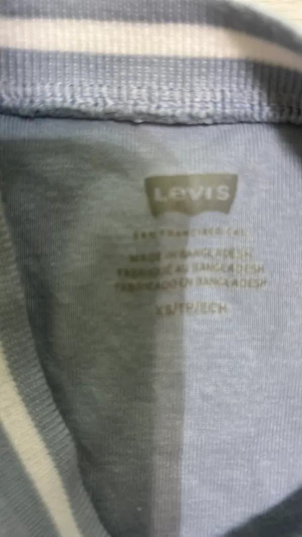 Levi's Baby blue baby tee - Image 3