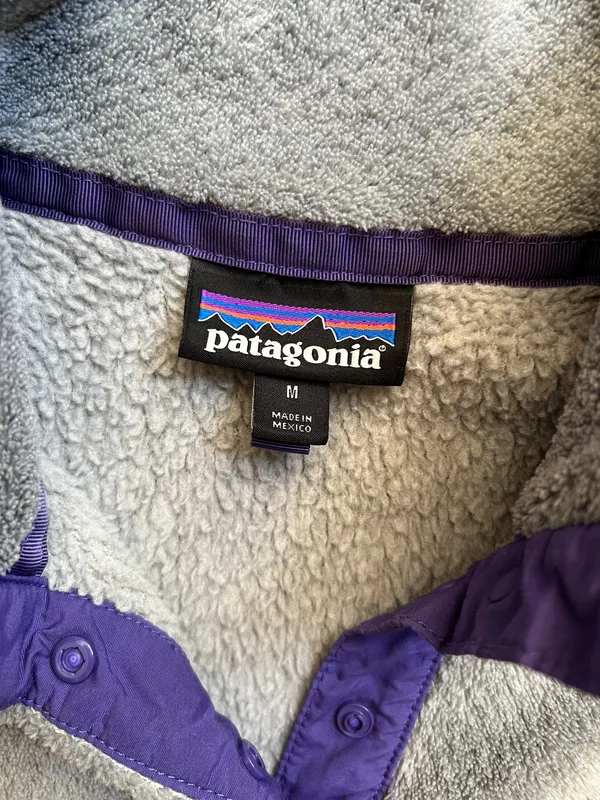Patagonia Gray and purple fleece 1/4 snap fleece sweatshirt women’s medium - Image 2