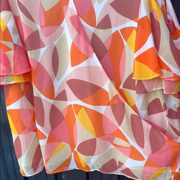 Cato Pink Orange Yellow Abstract Graphic Cold Shoulder Blouse L Large NWT Ruffle - Image 4
