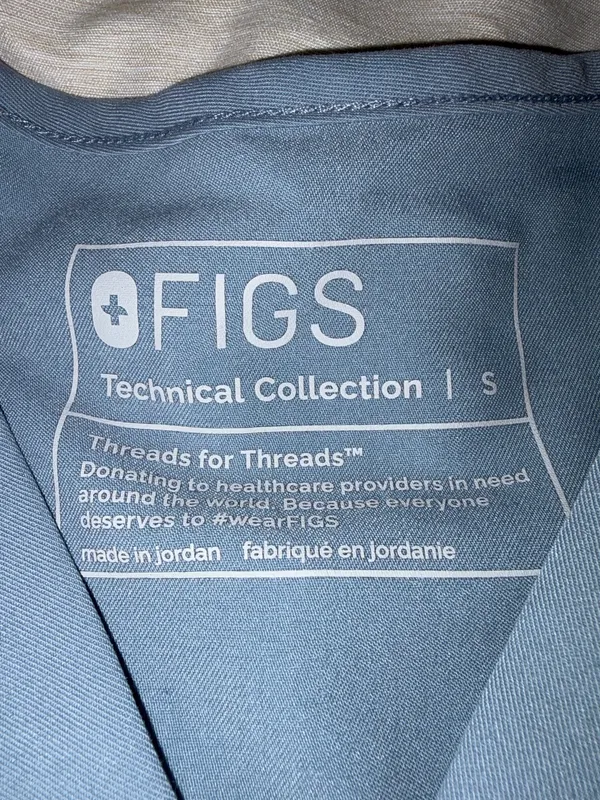 FIGS Scrubs Set - Image 4