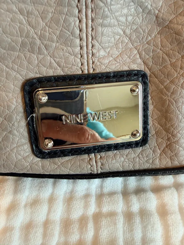Nine West Purse Leather - Image 4