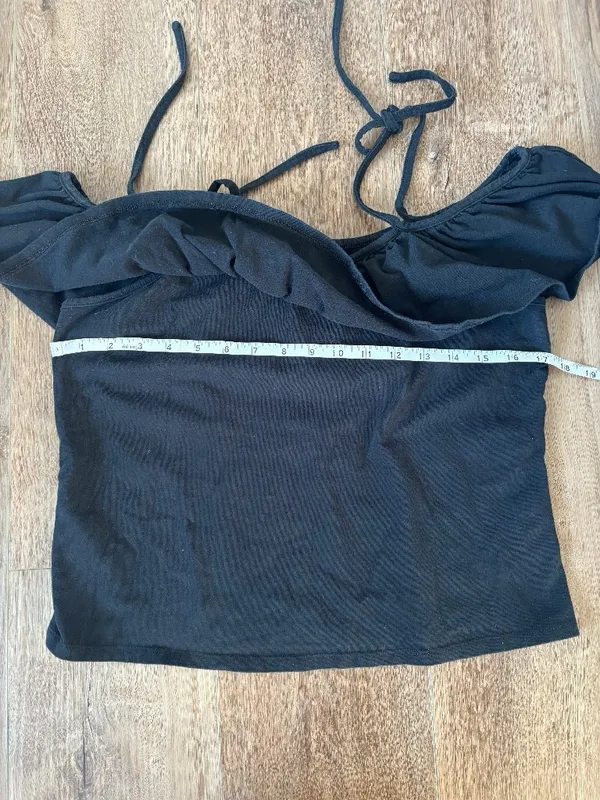 Who What Wear Black Off the Shoulder Top - Size Medium - Image 5