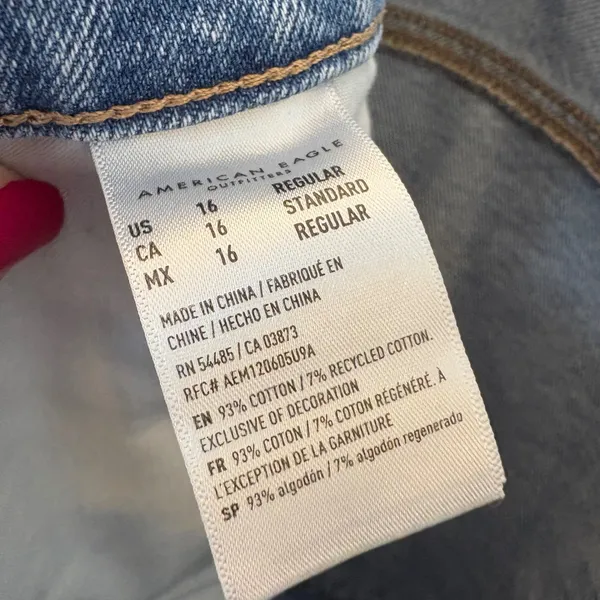 American Eagle 90s Straight Jeans Womens 16 Light Wash Distressed Blue - Image 6