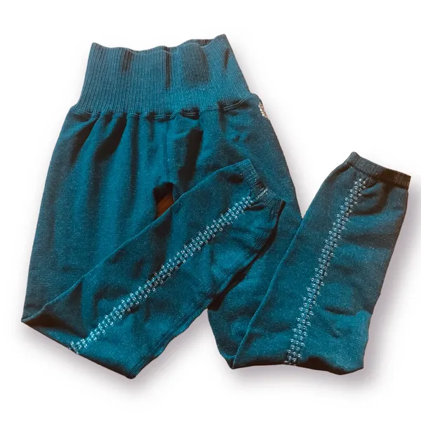 Free People NWOT Happiness Runs Crop & Good Karma 7/8 Legging XS/S MSRP $118 SET - Image 7
