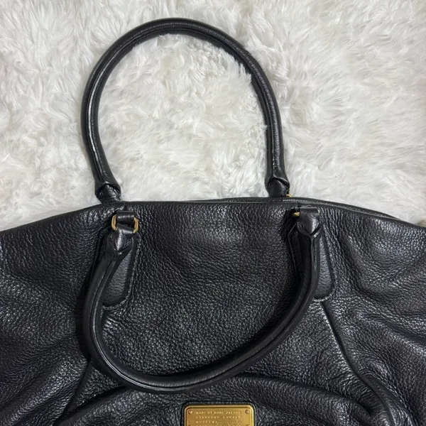 Marc by Marc Jacobs Pebbled Shoulder Bag in Black - Image 9