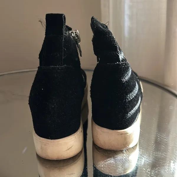 Steve Madden Wedgie Sneaker Size 6 - Image 2