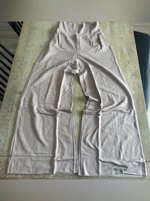 OFFLINE By Aerie OTT Fleece Super Wide Leg Foldover Pant Pebble Size Small New - Image 6