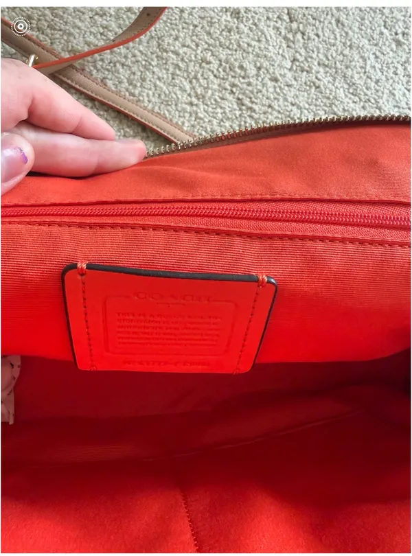 Coach Sierra Leather Domed Bag with Strap - Image 6