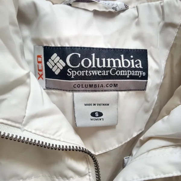 Columbia Long Down Puffer Winter Jacket in Cream - Image 2