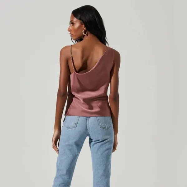 ASTR the Label Larisa Satin Chain Strap Top - Image 9