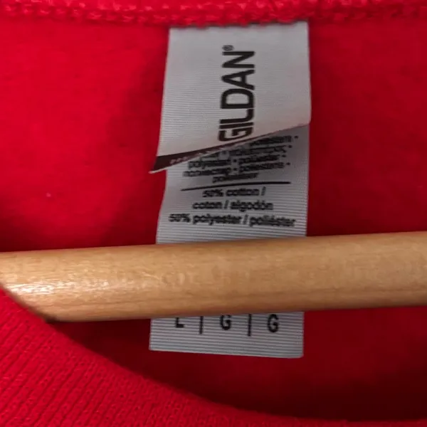 Gildan Taylor Swift Karma Is the Guy On the Chiefs Crewneck Sweatshirt - Image 3