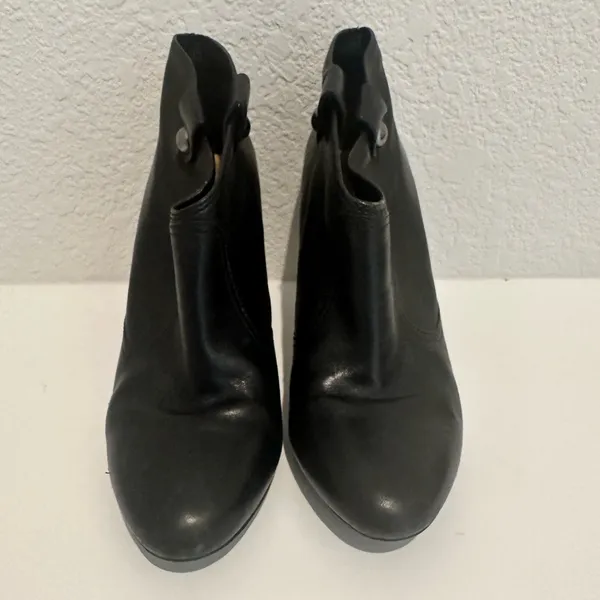COACH Aliza Black Leather Ankle Boot Booties Size 8 - Image 5