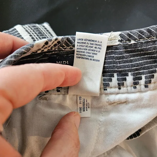 American Eagle Cotton Shorts Tan & Black Print Size 00 - Image 5
