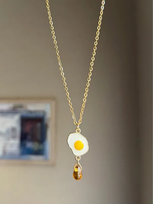 Handmade Kawaii funny funky sunny side up egg & amber color teardrop bead necklace 🍳💛 - Image 2