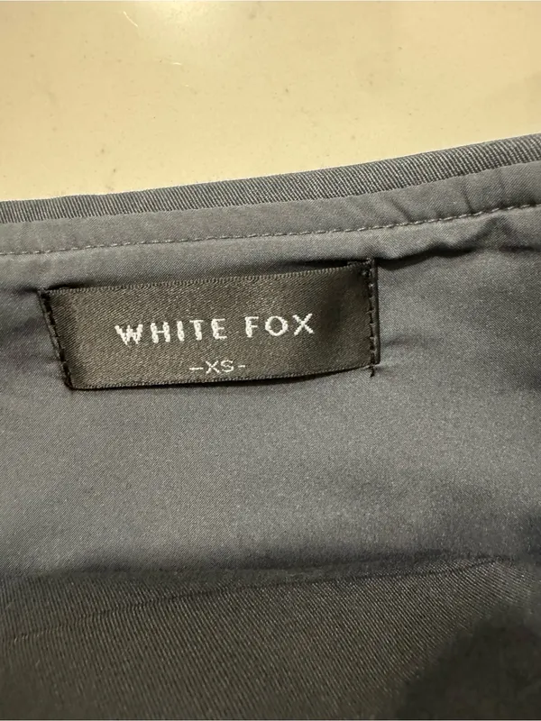 White Fox Gray Wrap Mini Skort XS Tie Waist Lined Chic - Image 6