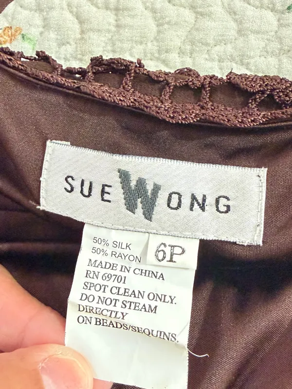 Sue Wong Y2K Chocolate Silk Crochet Panel’s Floral Appliqué Mini Dress Size 6P - Image 5