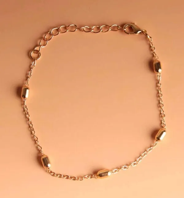 NEW! Beautiful Classic Gold Tone Chain Bracelet - Image 2