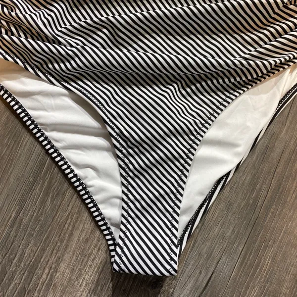 Cupshe Black White Stripe Bikini Bottom - Image 4