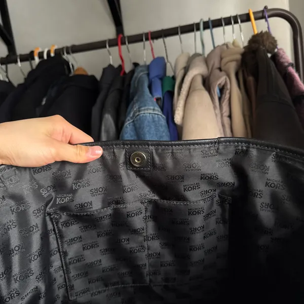 Michael Kors Black Large Tote - Image 5