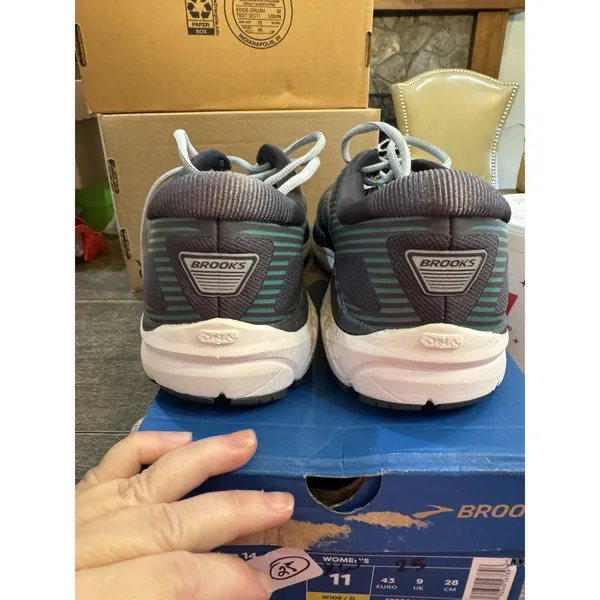 Brooks Athletic Shoes Addiction‎ 14 Cushion Support DNA Running Women's Size 11W - Image 5