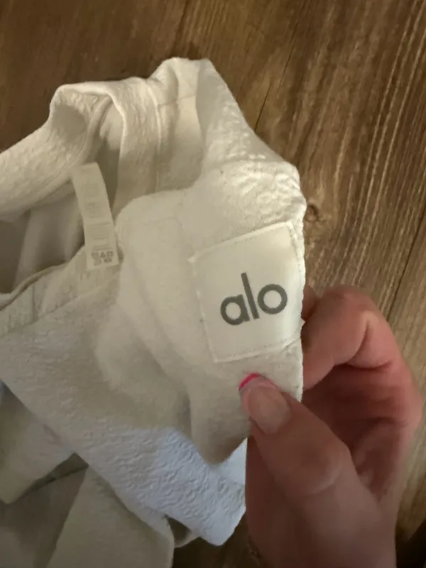 Alo Yoga Crewneck - Image 6