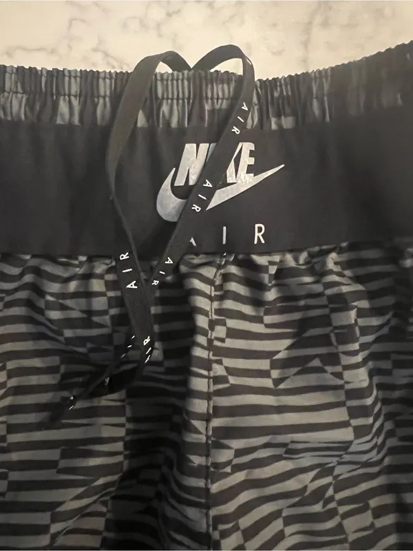 Nike Air Dri-FIT Women’s Small Running Shorts Black Gray Geometric Lined 3” - Image 8