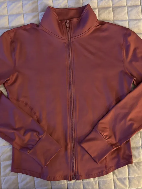Fashion Athletic Jacket Women’s Size M Cropped Full Zip-Up Jacket in Rust - Image 4