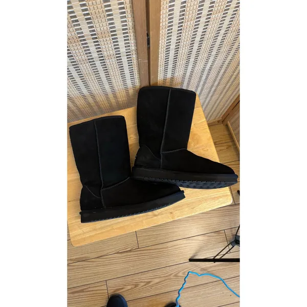 UGG Koolaburra Tall classic black suede leather sherpa lined boots sz 9 - Image 5