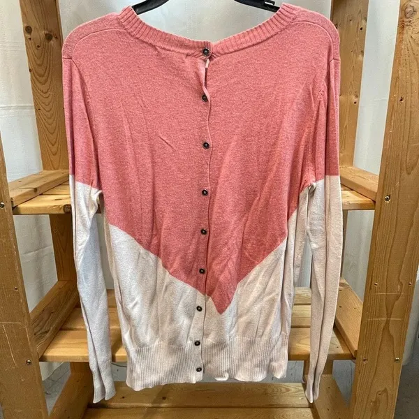 41 Hawthorn Presley M Med colorblock button-back sweater coral cream chevron pat - Image 3