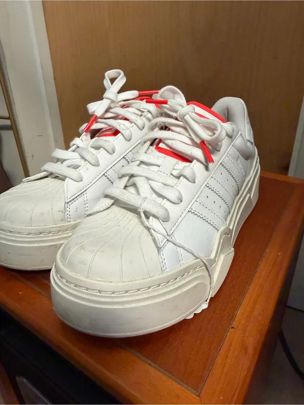 Adidas Superstar Bold White and Red Women’s Platform Sneakers. Size: 7 - Image 4