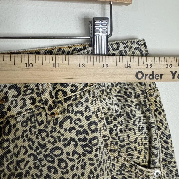 POL Jeans Womens 30 Medium Beige High Rise Crop Relaxed Leopard Distressed Denim - Image 6