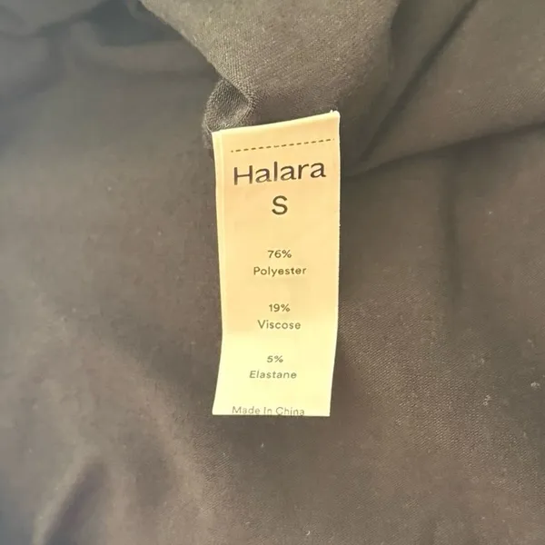Halara Round Neck Pocket Hem Relax Casual T-Shirt Black Size Small - Image 8