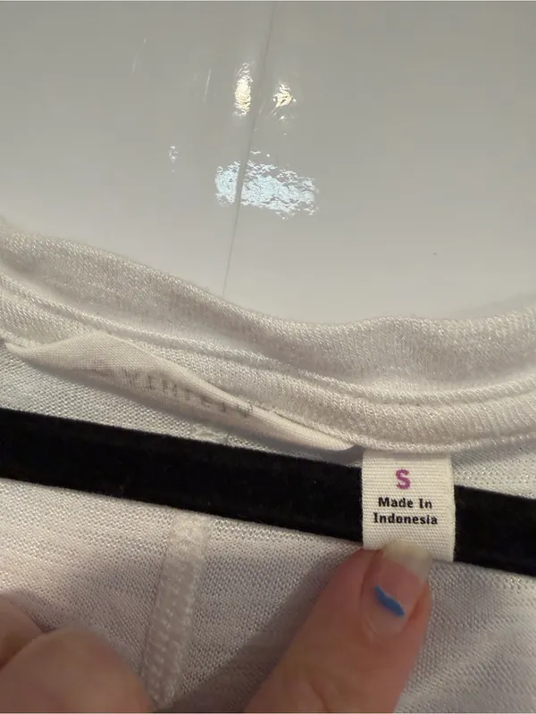 Athleta Classic White Scoop Neck Women's‎ Tee - Image 2