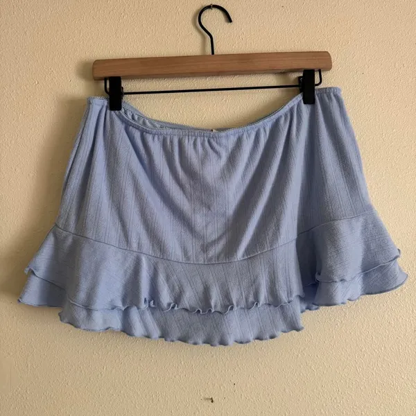 No Boundaries y2k baby blue ditsy ruffle tiered mini skort size large - Image 4