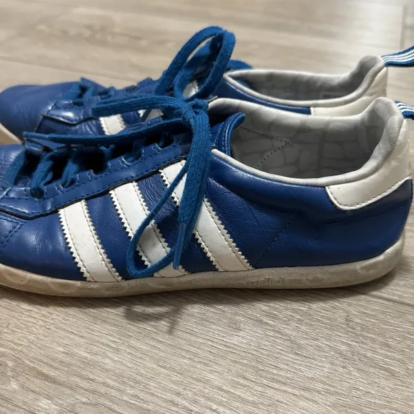 vintage Adidas Blue Strike‎ sneakers Size 7.5 US - Image 2