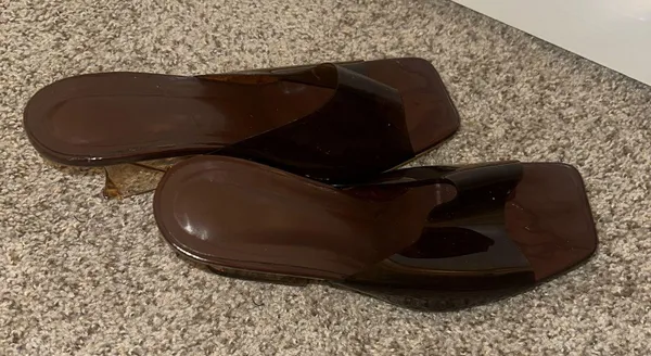 Brown Heels Size 11 - Image 4