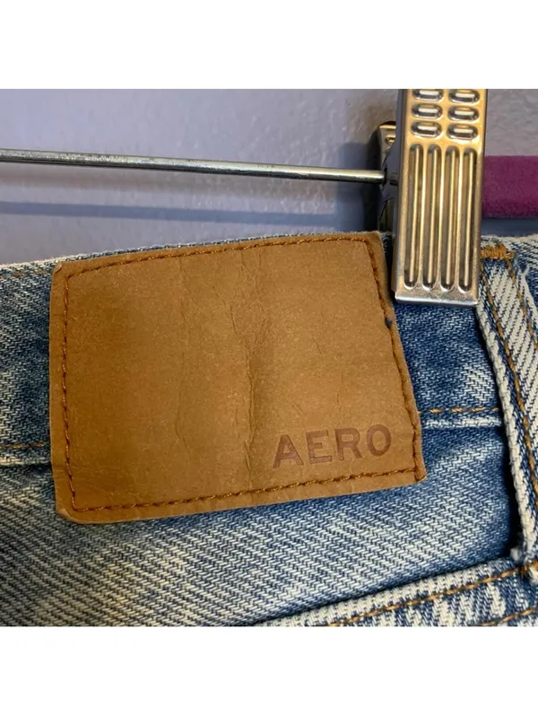 Aeropostale Distressed Boyfriend Denim Shorts - Size 6 - Image 3