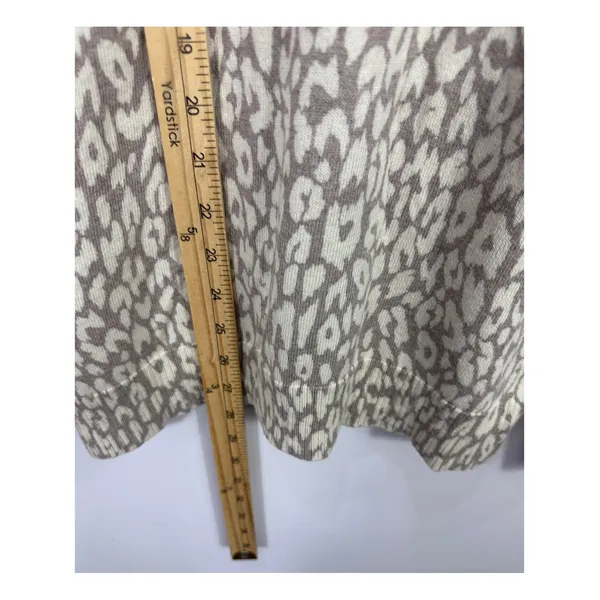Gap Cardigan Sweater Womens Large Tan‎ Leopard Print Cotton V-Neck Button Front - Image 5