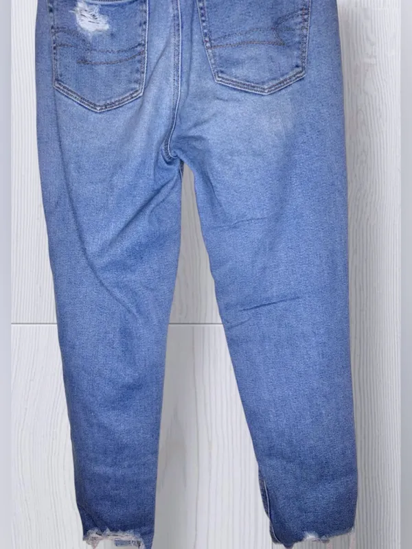 AMERICAN EAGLE High Rise Distressed Mom Jeans with Raw Frayed Hem - Image 8